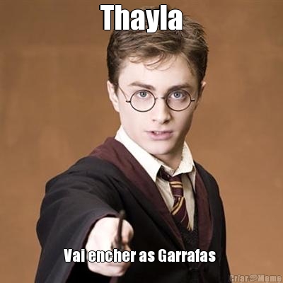 Thayla Vai encher as Garrafas 